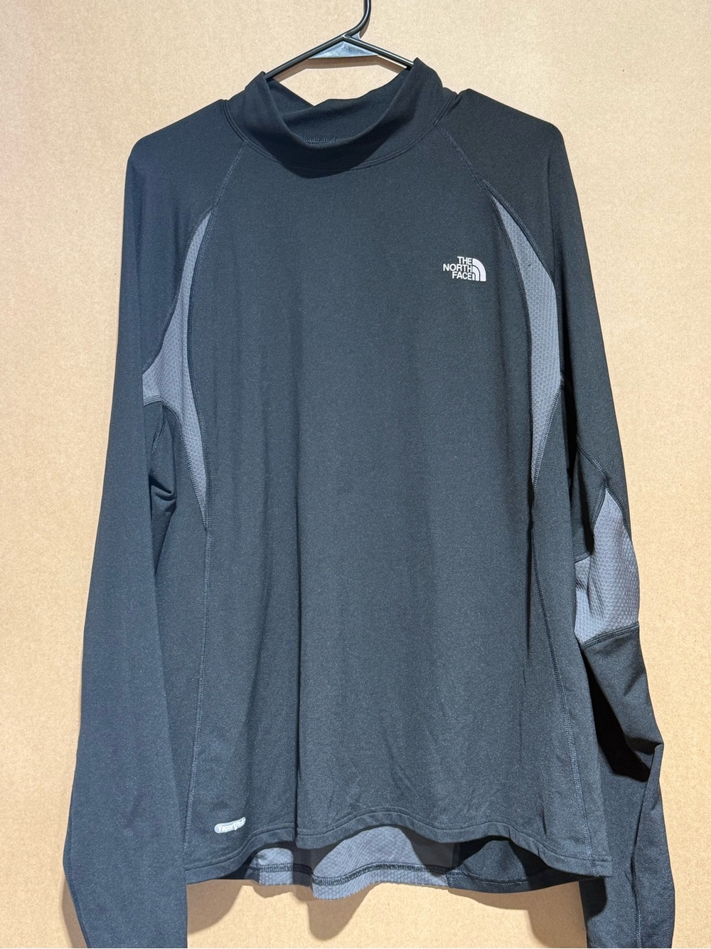 The North Face Black Long-Sleeve Active Top with Gray Accents